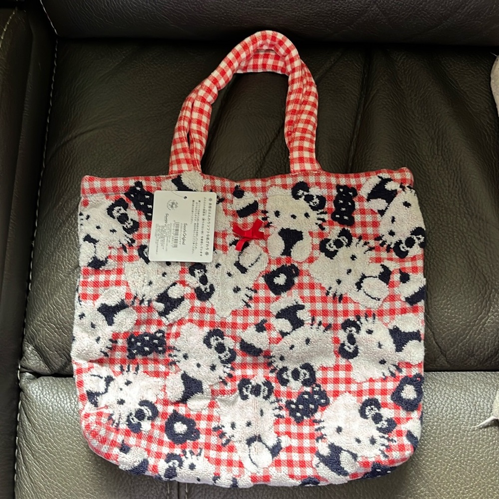 Hello kitty gingham tote